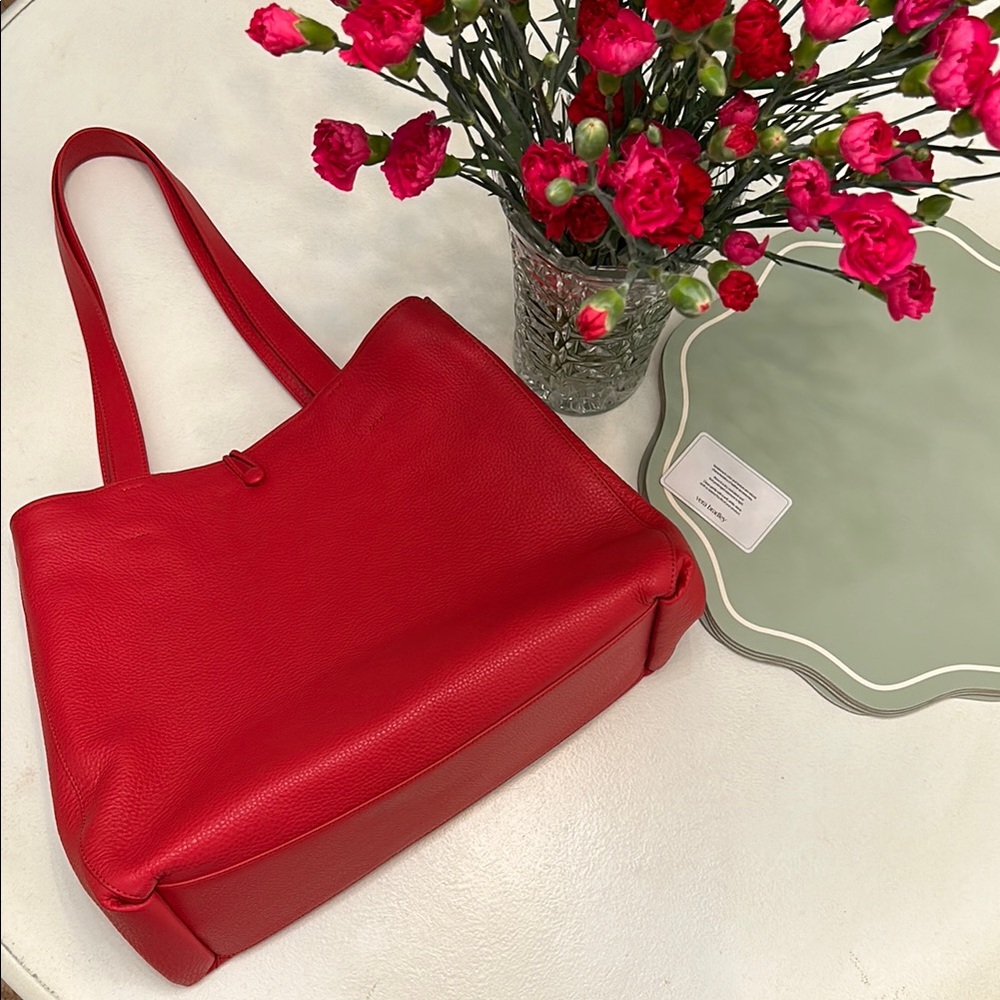 Vera Bradley Hathaway tote red leather
